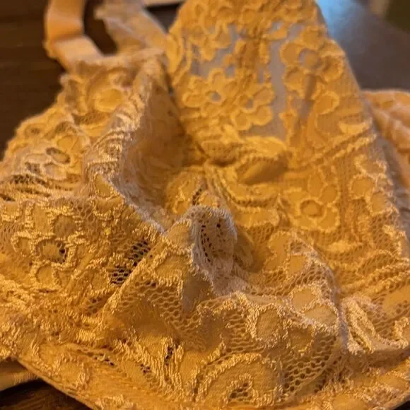 Sexy Lace Bra - Beige/Nude with Tag - Picture 8 of 13